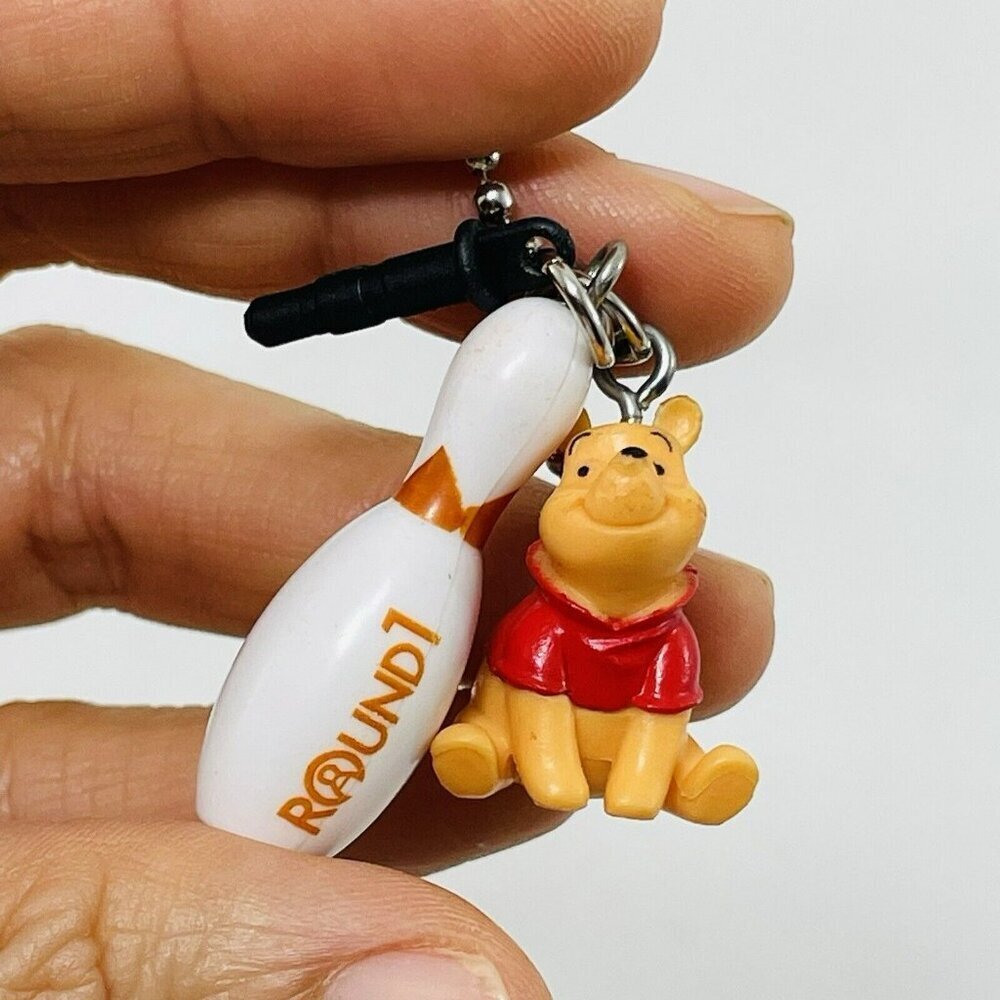 Disney Winnie Pooh Round 1 Figure Keychain Keyring Bowling Strap Charm Hangtag
